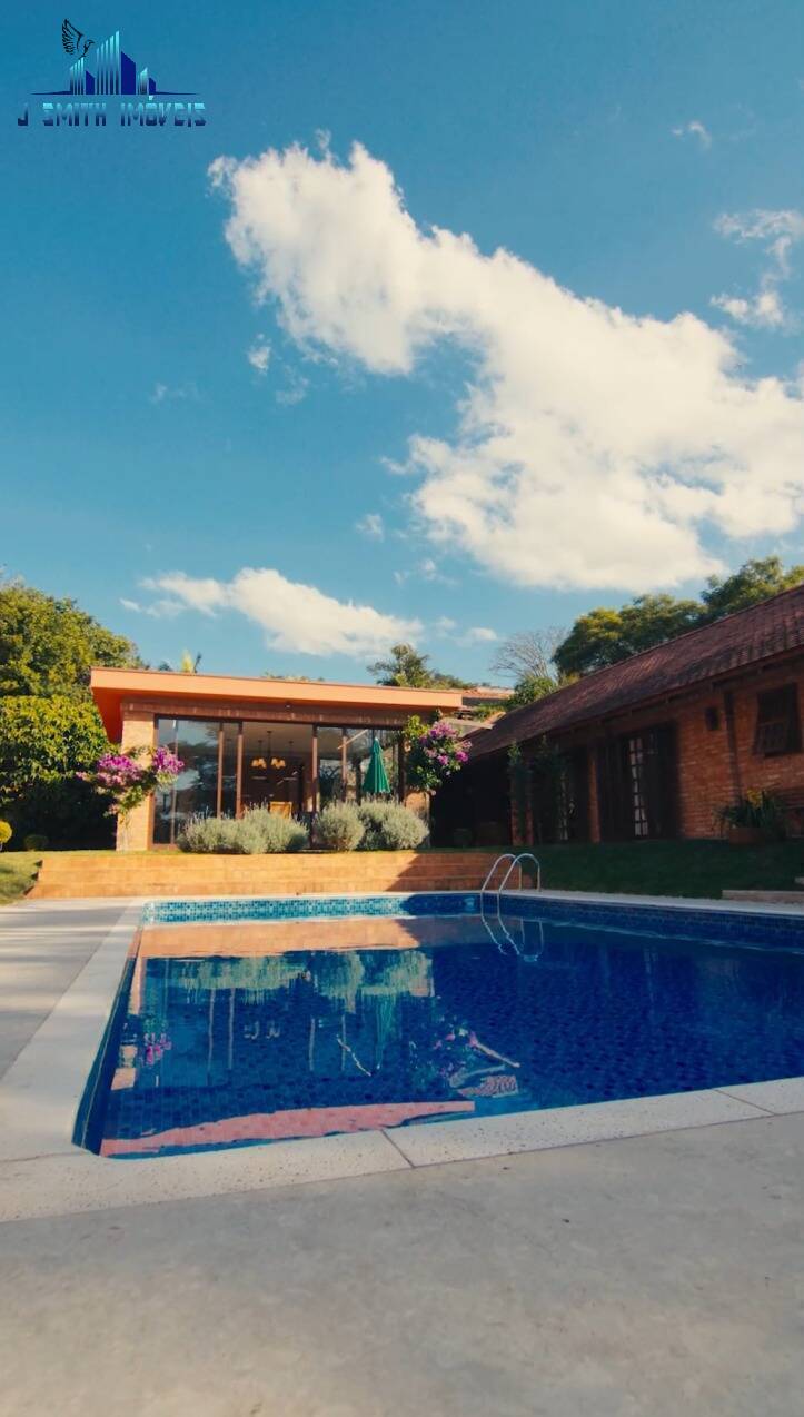 Casa de Condomínio à venda com 4 quartos, 400m² - Foto 3