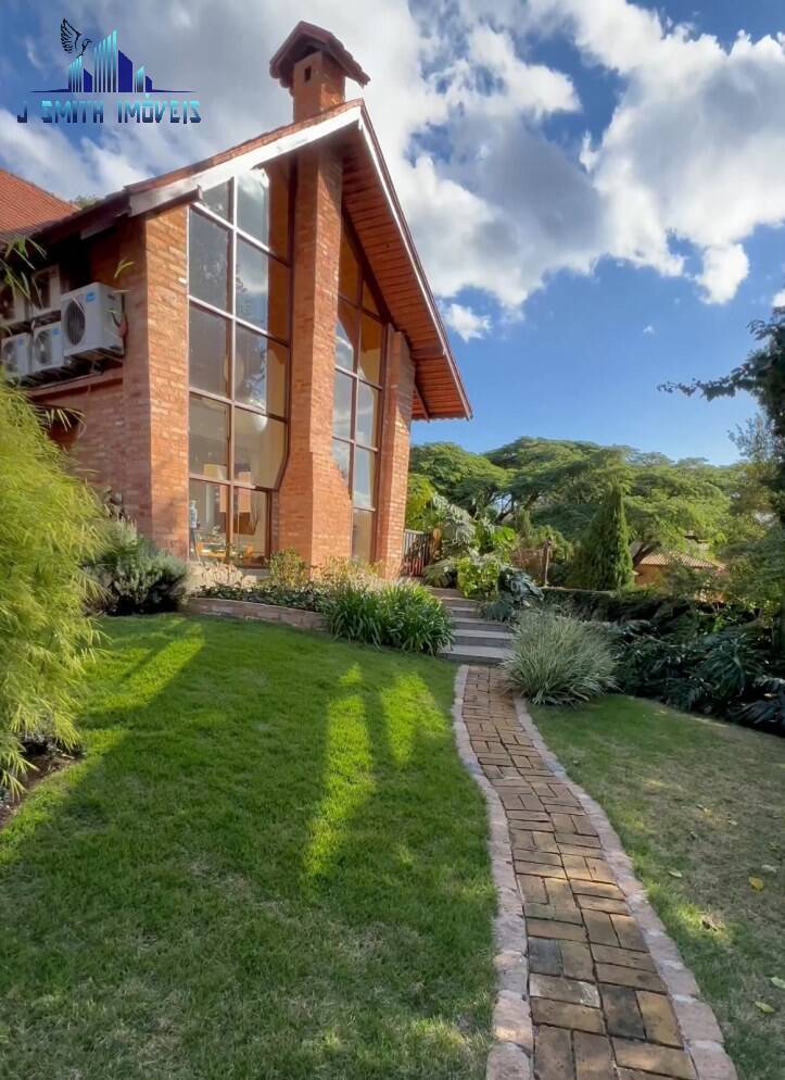 Casa de Condomínio à venda com 4 quartos, 400m² - Foto 2