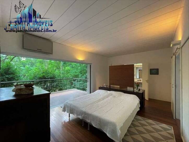 Casa de Condomínio à venda com 3 quartos, 380m² - Foto 45